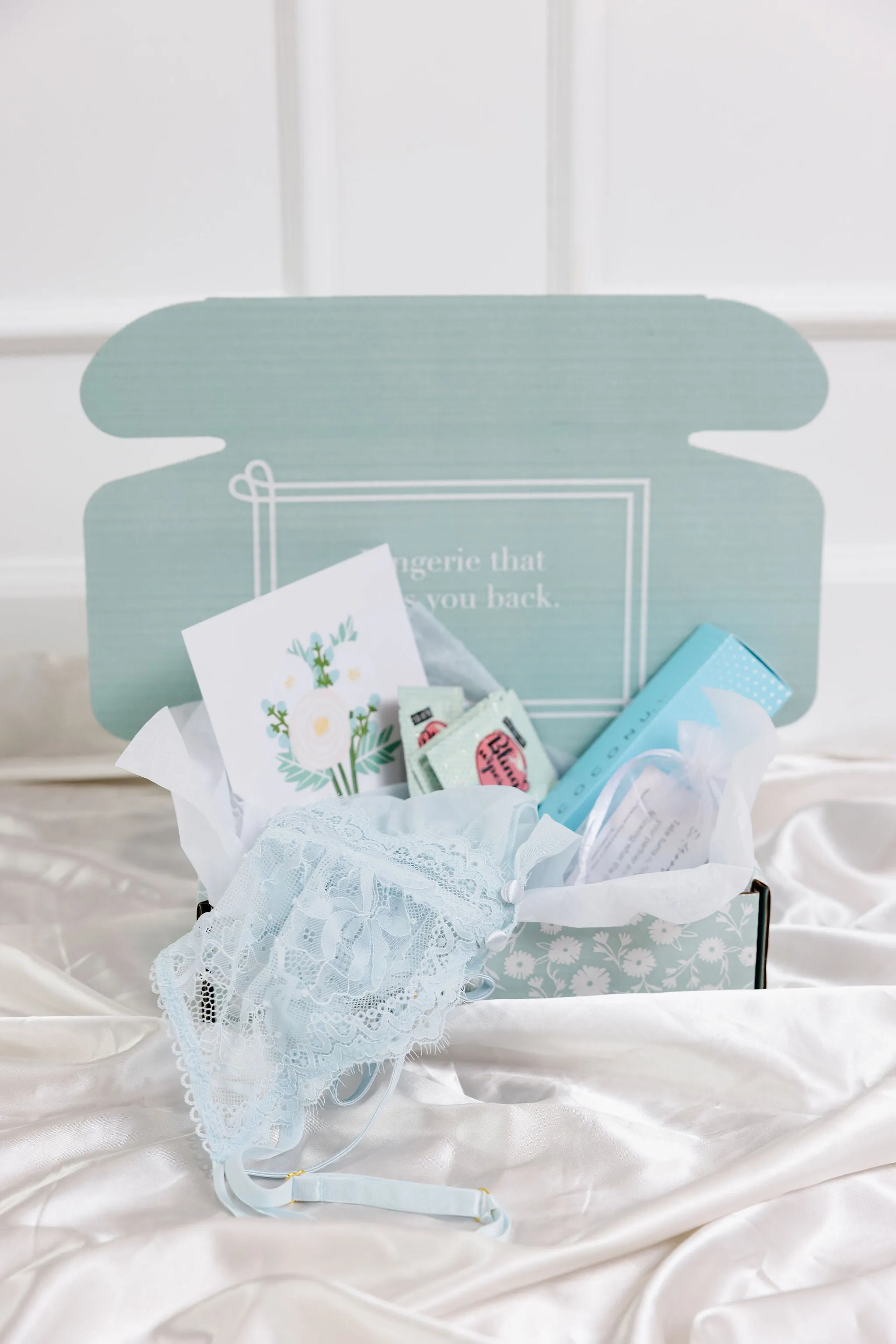 Bridal Bundle: Eyelash Lace Teddy - Champagne