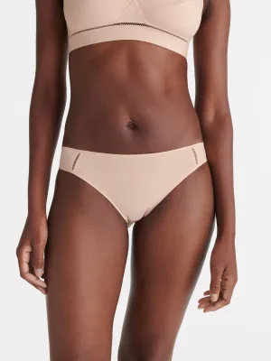 Enora Brief Make Up